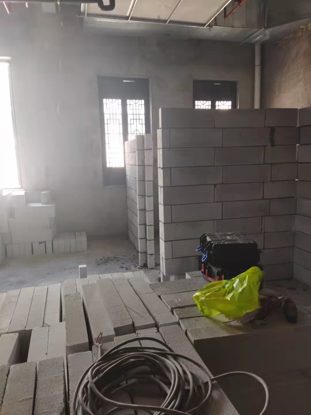 厂房轻质砖隔墙场景